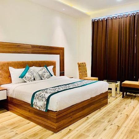 Hotel White House By An Hotels - Walking Distance From Golden Temple Amritsar Exteriér fotografie