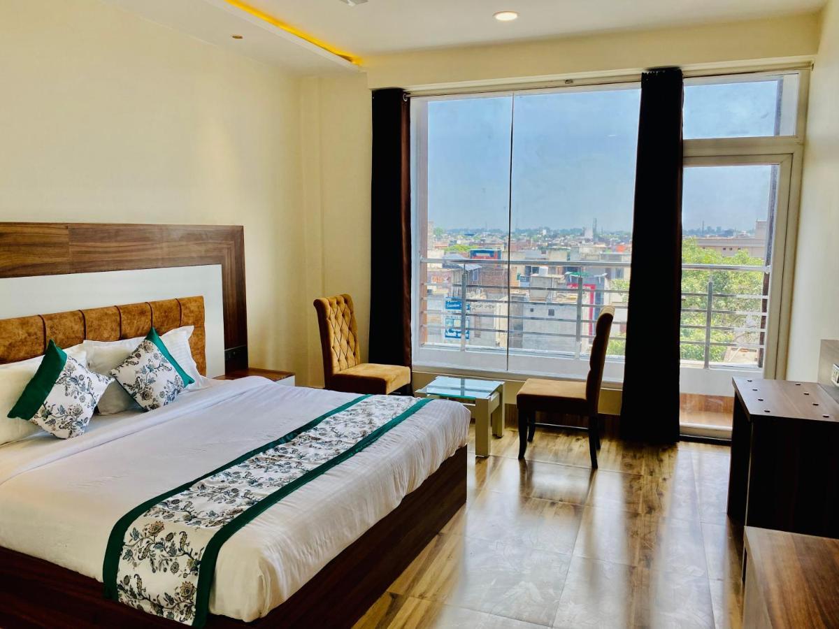 Hotel White House By An Hotels - Walking Distance From Golden Temple Amritsar Exteriér fotografie