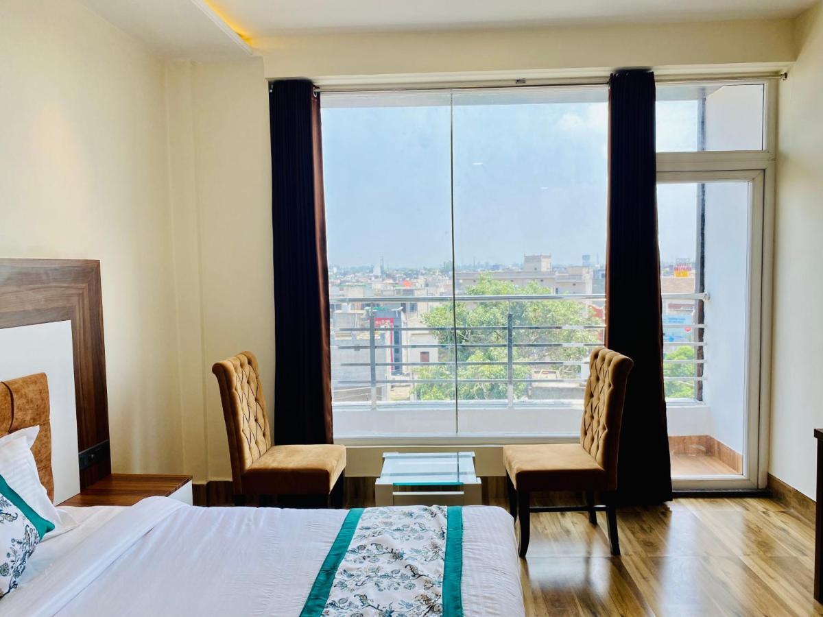 Hotel White House By An Hotels - Walking Distance From Golden Temple Amritsar Exteriér fotografie