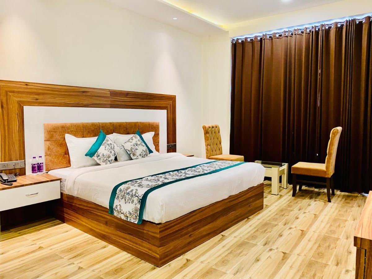 Hotel White House By An Hotels - Walking Distance From Golden Temple Amritsar Exteriér fotografie
